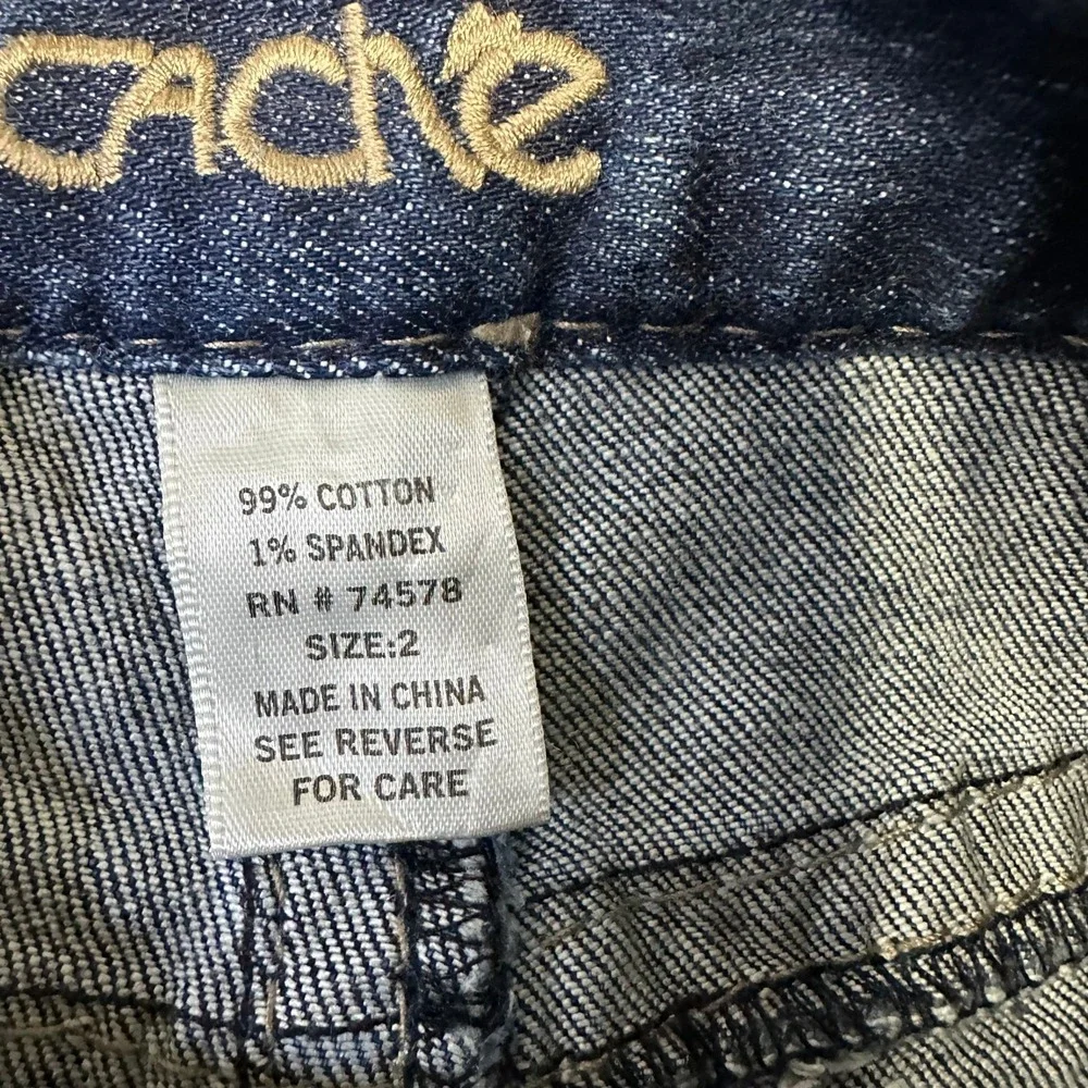 Cache Jean Shorts Womens Size 2 Blue Studded Low Rise Cut Off Denim Raw Hem Flaw